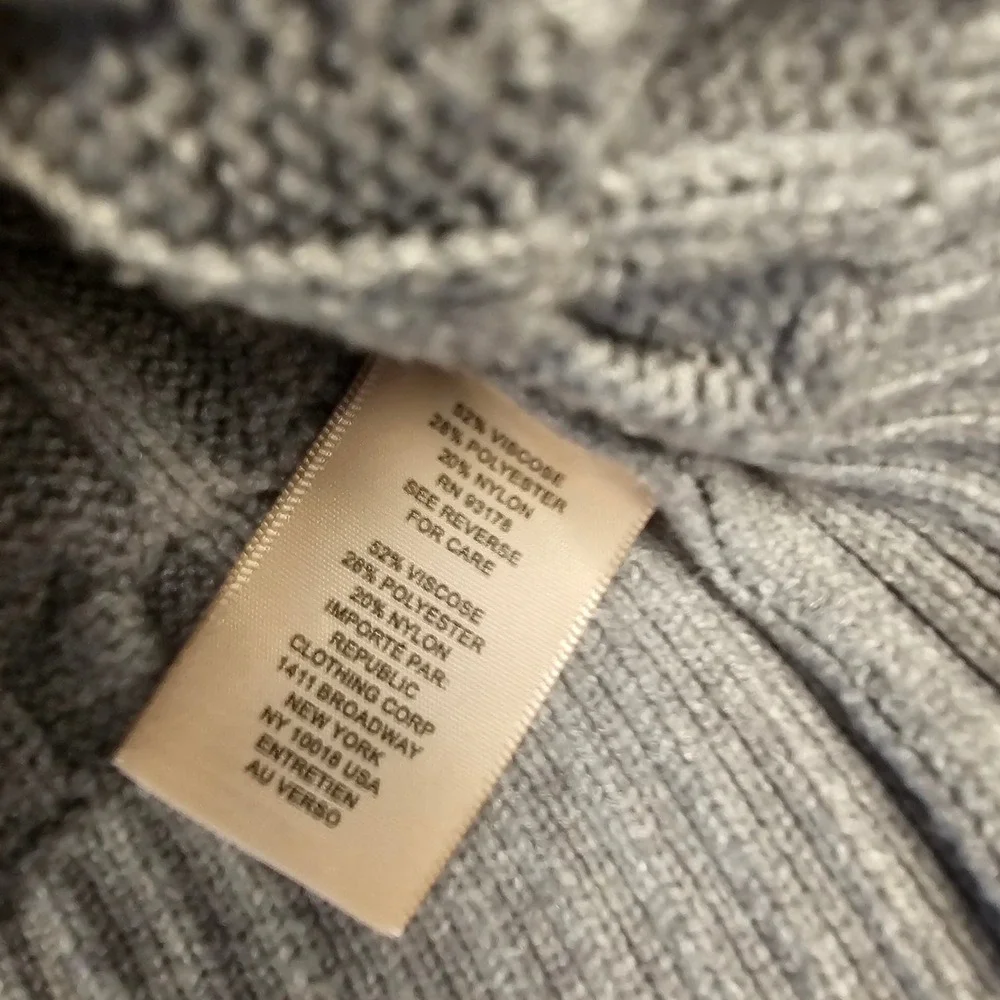 Philosophy Republic Clothing Gray Cable Knit Sweater Crew Neck Long Sleeve Large